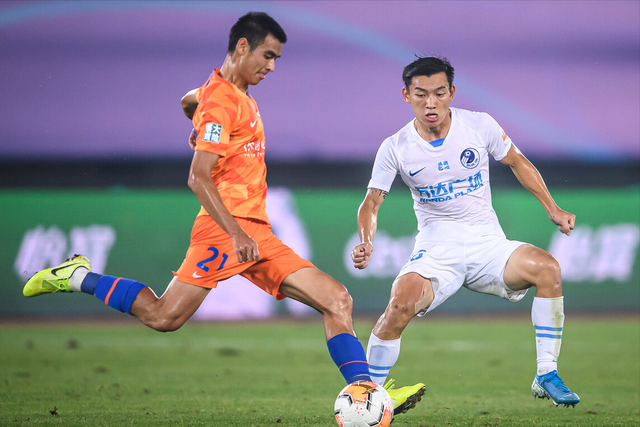 易游官网登录入口-里程碑夜！法兰克福官宣签约，中超国际比赛日刷纪录，压力陡增，训练强度明显提升