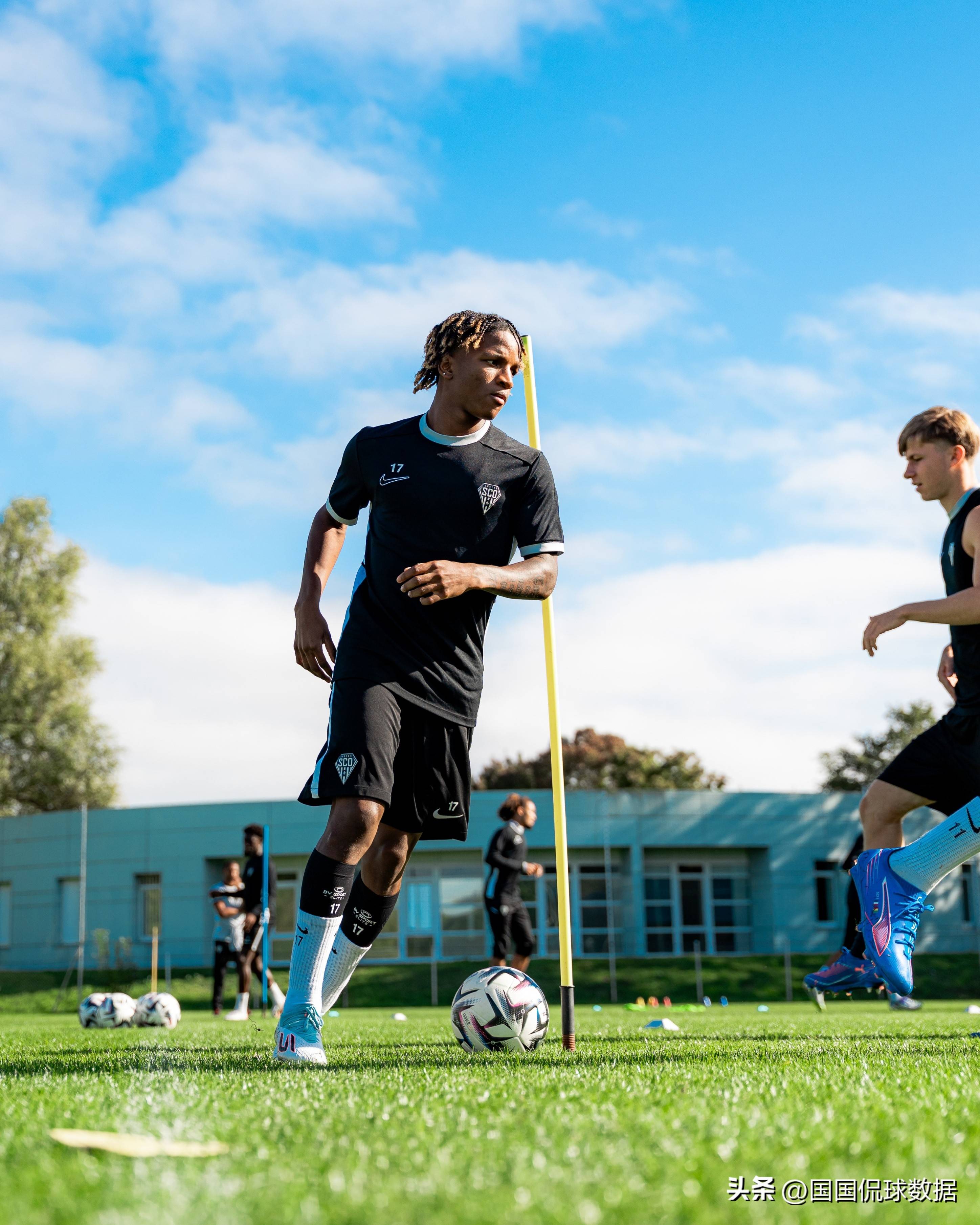 yy易游体育官网-赛地聚焦——法甲今晨热度飙升；摩纳哥刷新队史纪录；态度坚定；赛季目标并未改变